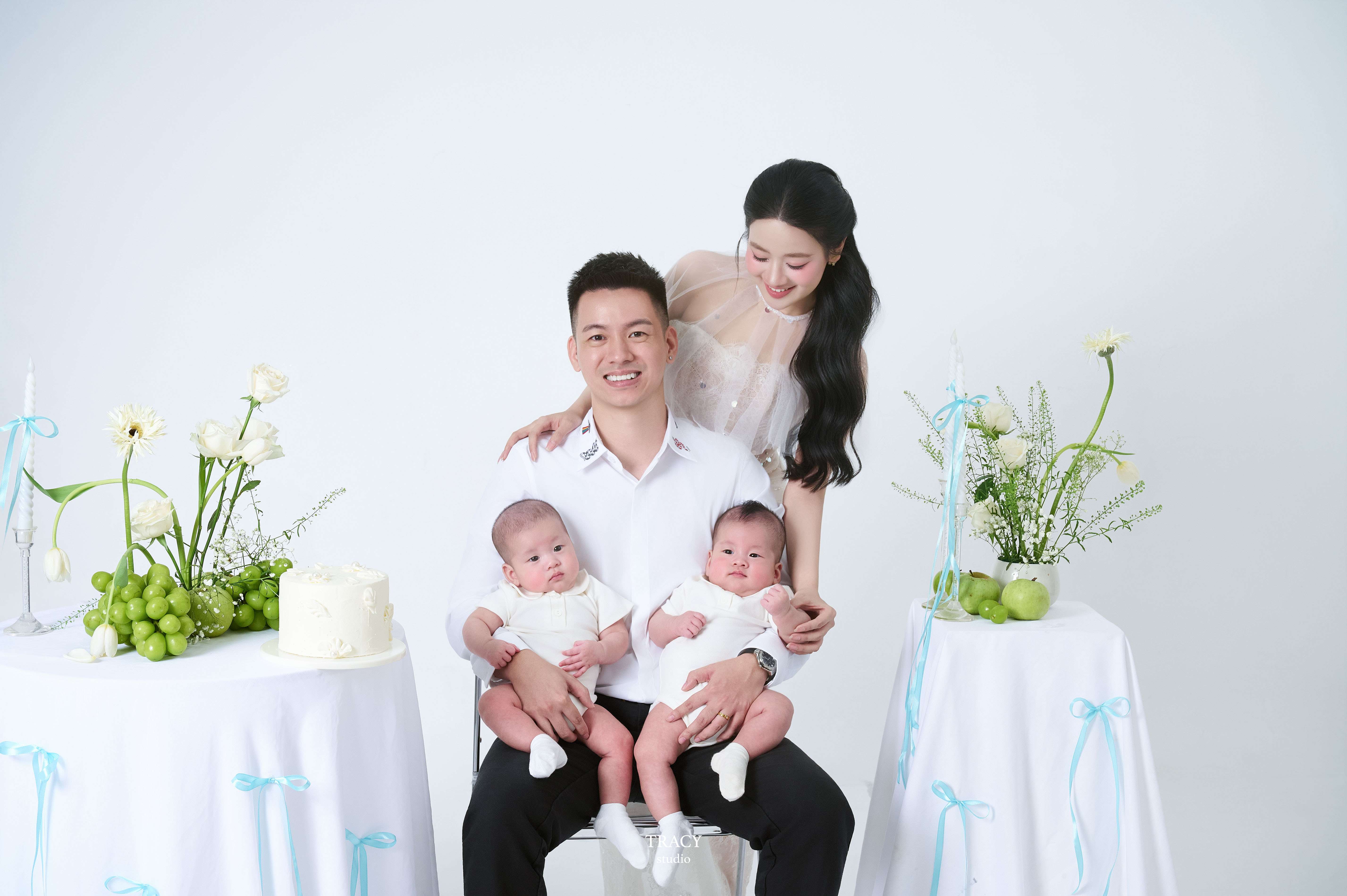 frontend/img/gallery/anh-gia-dinh/tracy-studio-chup-concept-gia-dinh-thoc-gao (7).jpg